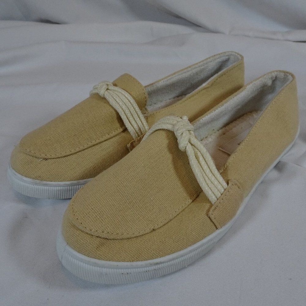 Goldtoe Est. 1934 Women Slip-on Tan Beige Shoes Size 5.5